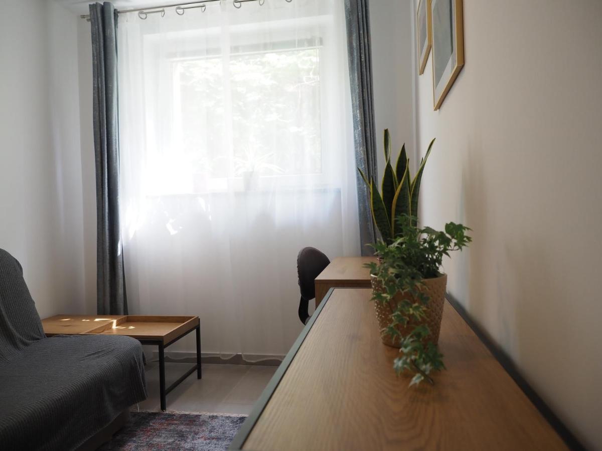 Adobe Apartment - Przytulny I Free Parking Wroclaw Dış mekan fotoğraf