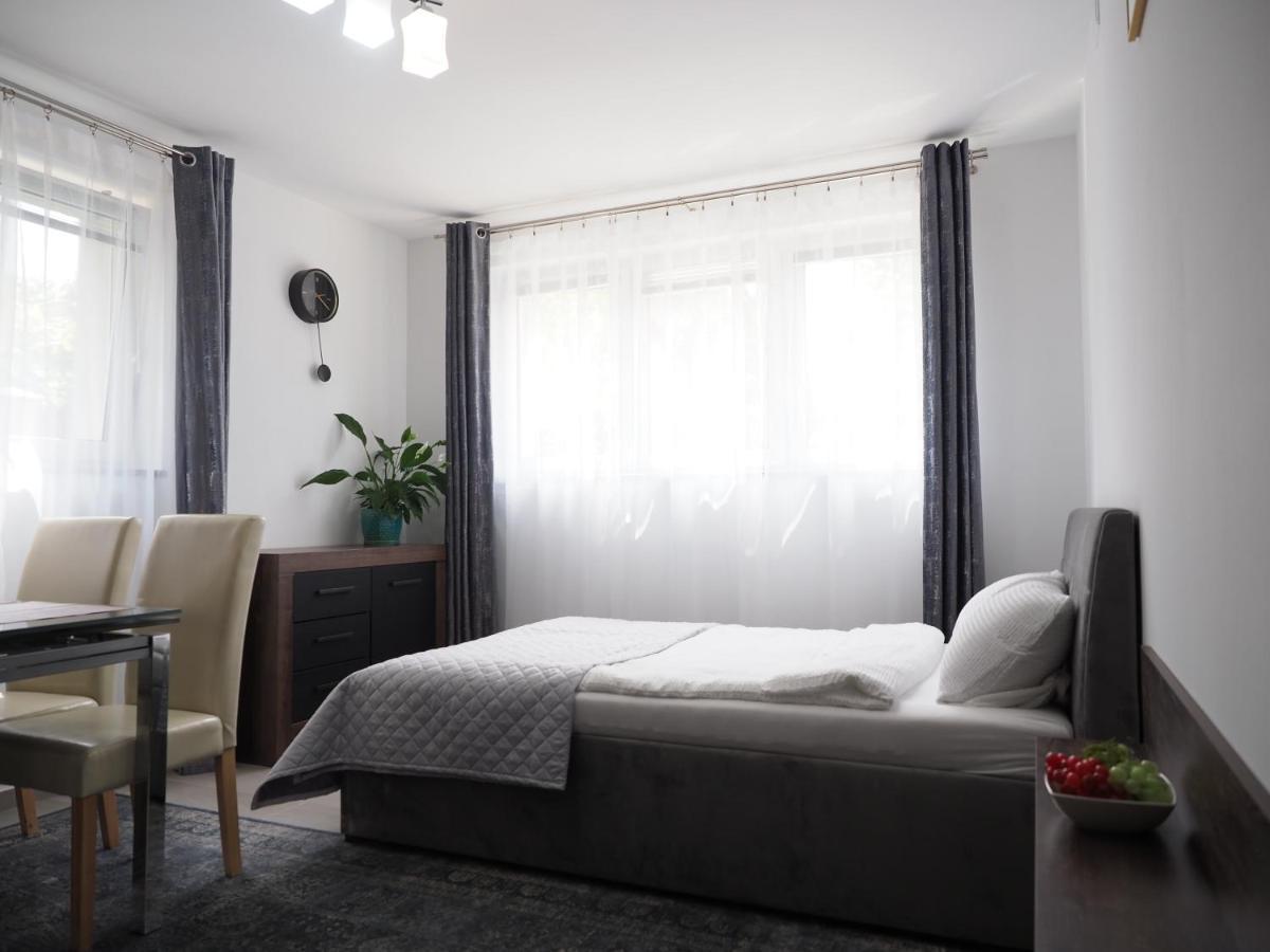 Adobe Apartment - Przytulny I Free Parking Wroclaw Dış mekan fotoğraf