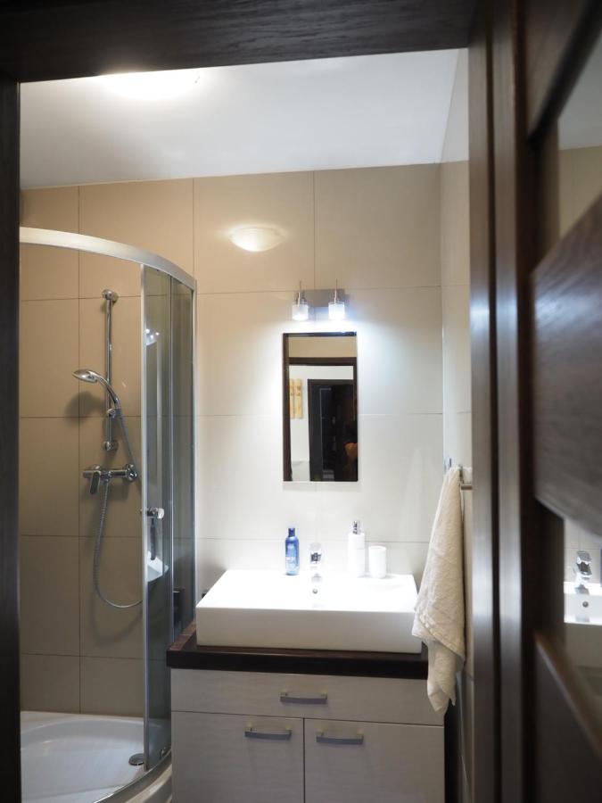 Adobe Apartment - Przytulny I Free Parking Wroclaw Dış mekan fotoğraf